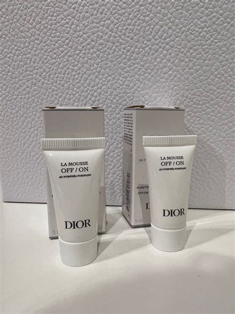 dior oil wipes|Dior facial cleanser.